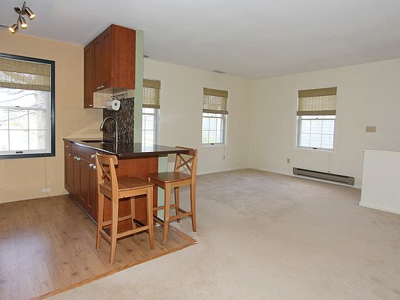 4th image of 1832 Commerce St #1832