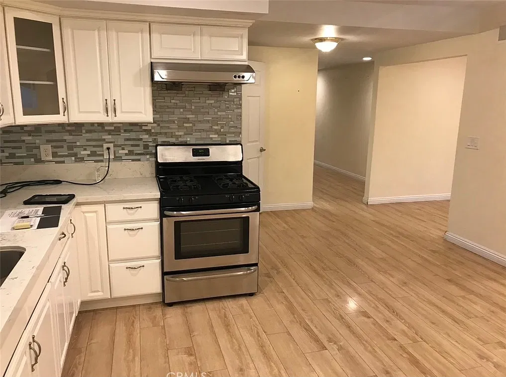 3 bed, 1886 sqft, $3,500 — Photo 4