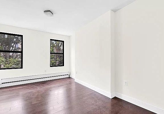 3rd image of 245 E 116th St #3A