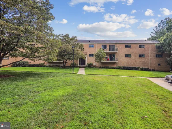 10631 Montrose Ave #M-202, Bethesda, MD 20814
