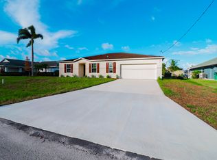 2061 SE Mantua St, Port Saint Lucie, FL 34952
