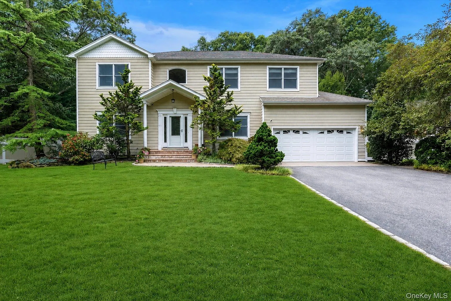 4 bed, 3.5 bath, 2700 sqft, $7,500 — Photo 1
