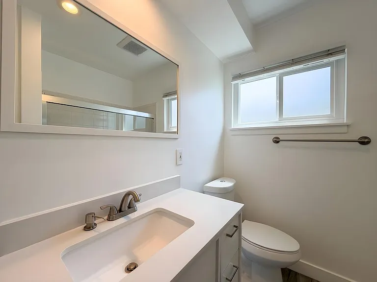 1102 Euclid St — Photo 10