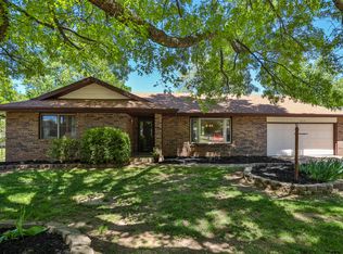 819 E Highpoint St, Springfield, MO 65810