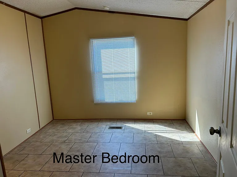 538 Sexton Rd — Photo 7