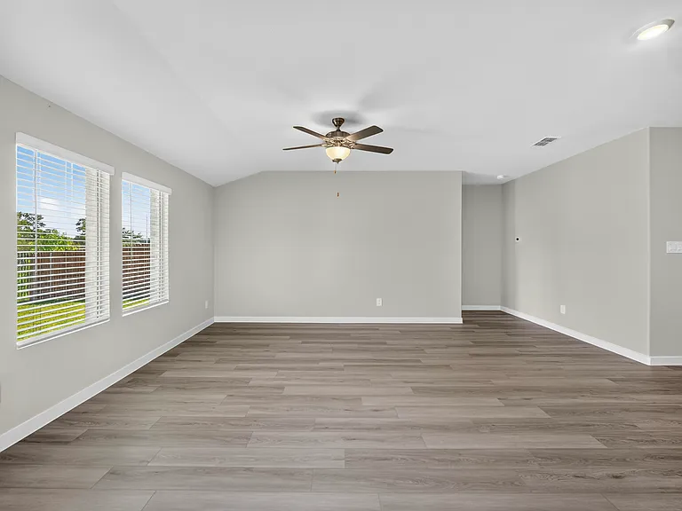 1930 Furlong Dr — Photo 11