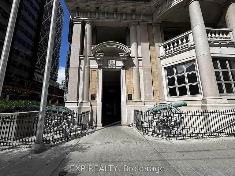 426 University Ave #3710 — Photo 2