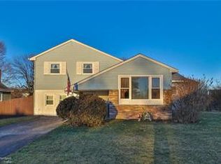 1831 Hilltop Ter, Bethlehem, PA 18018
