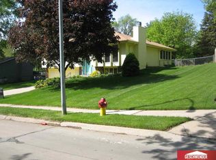 1422 S 162nd St, Omaha, NE 68130