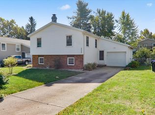 2305 Rainbow Ave, Bloomington, IL