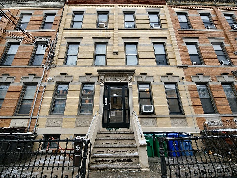 1st image of 1679 Gates Ave #6