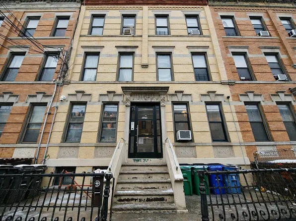 1679 Gates Ave #6, Ridgewood, NY 11385