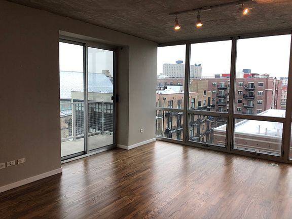 3rd image of 1845 S Michigan Ave Unit 805