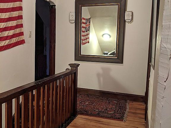 Master bedroom landing