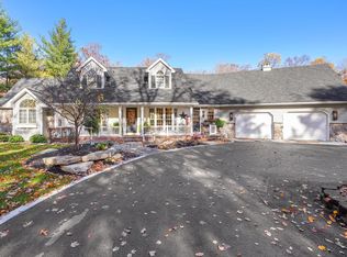 3005 Fillmore St, Jenison, MI 49428