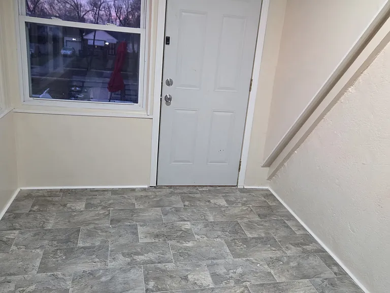 390 W 16th St #2B — Photo 10