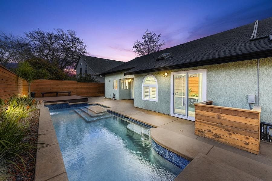 1st image of 1204 Zinfandel Dr
