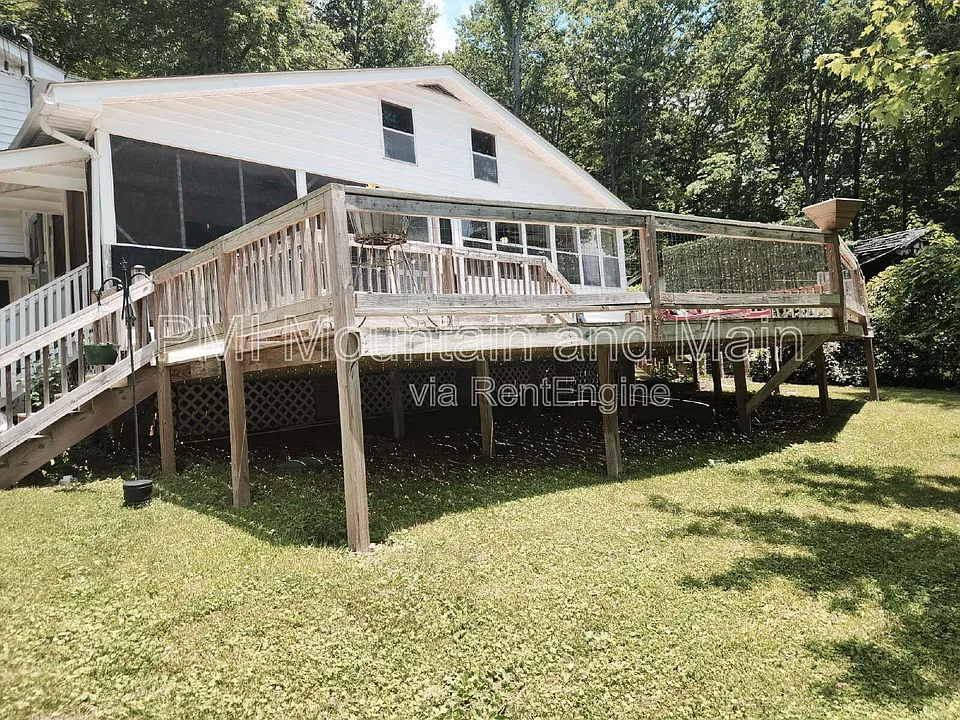 488 Lake Hosea Dr