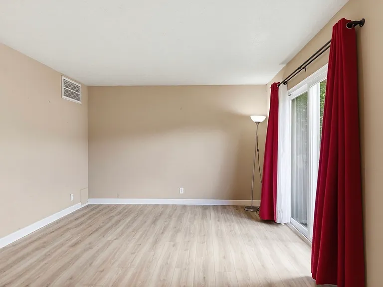 4112 Bowser Ave #205 — Photo 17