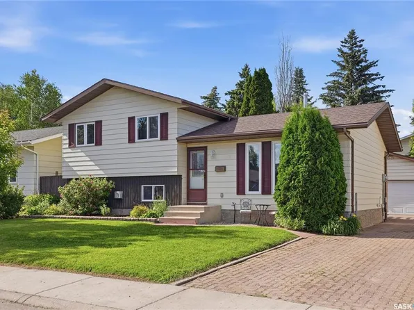 430 Manning LANE, Saskatoon, SK S7L 6J8