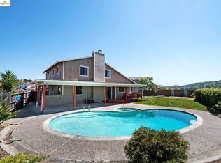 130 Maple Ct, Hercules, CA 94547