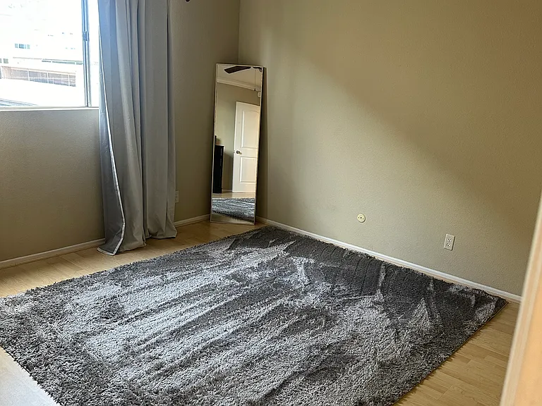 5429 Newcastle Ave #211 — Photo 9