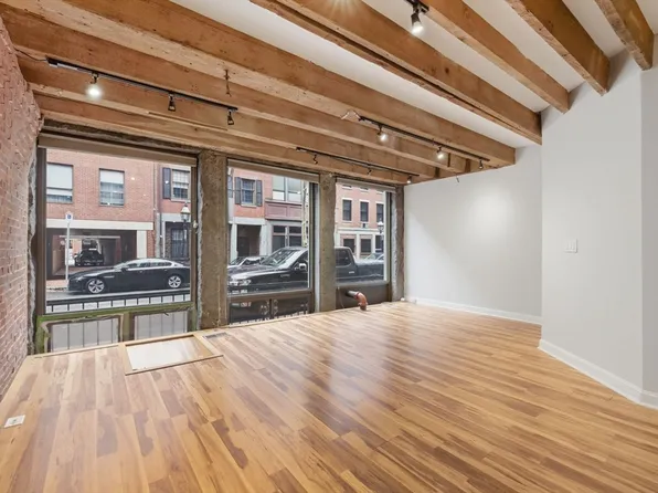 112 Fulton St Unit 1C, Boston, MA 02109