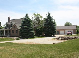 2851 Bowen Rd, Howell, MI 48855