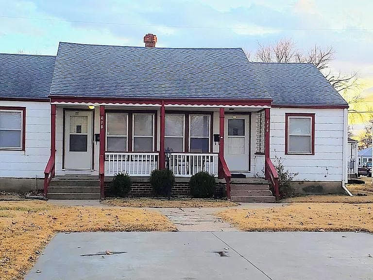1st image of 416 E Kirwin Ave
