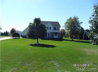 3217 New Holland Dr, Howell, MI 48843