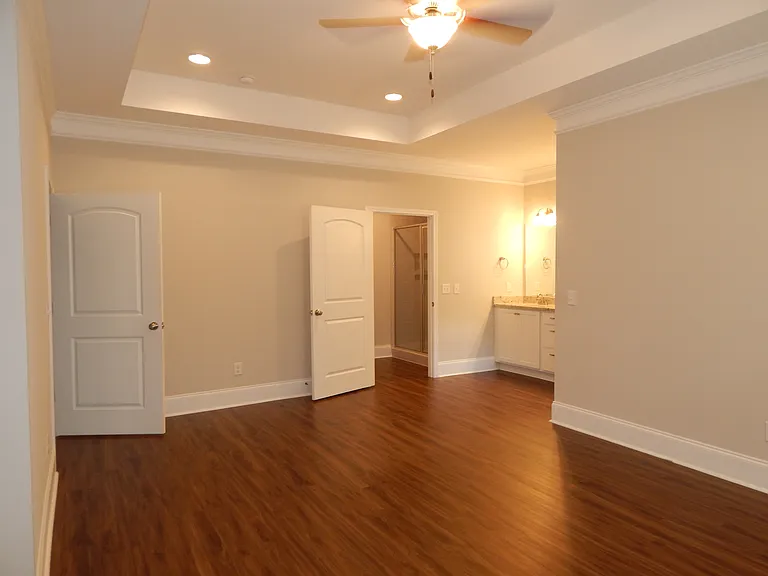 408 Senate St — Photo 17