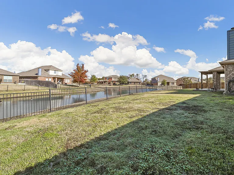 5590 Manitou Dr — Photo 21