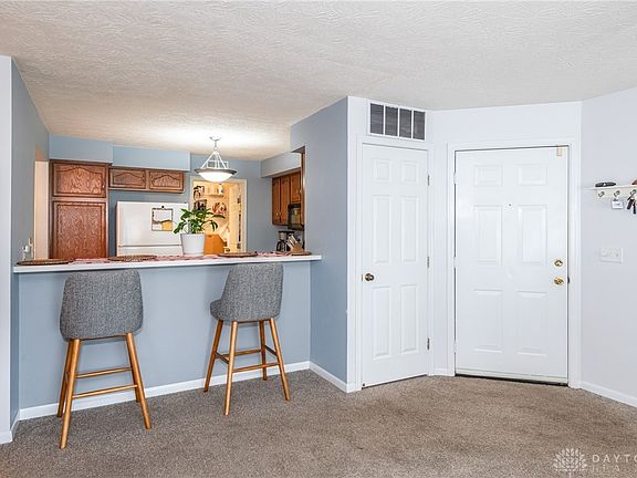 5th image of 7430 Waterford Dr APT 102