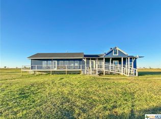 398 County Road 264, Moulton, TX 77975