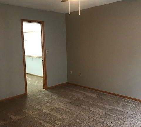 4th image of 2221 W Todd Ln