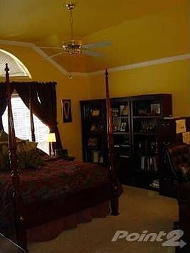 4th image of 2704 Westmoreland Dr