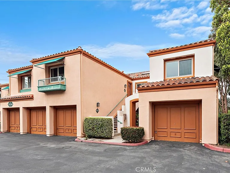 408 Villa Point Dr — Photo 25