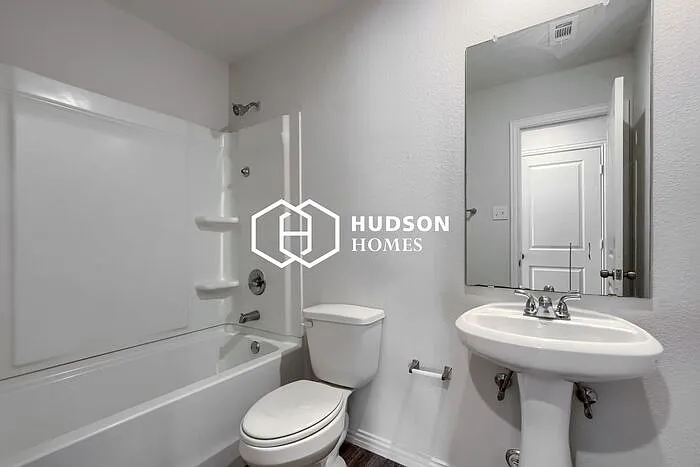 1324 N 34th St — Photo 10