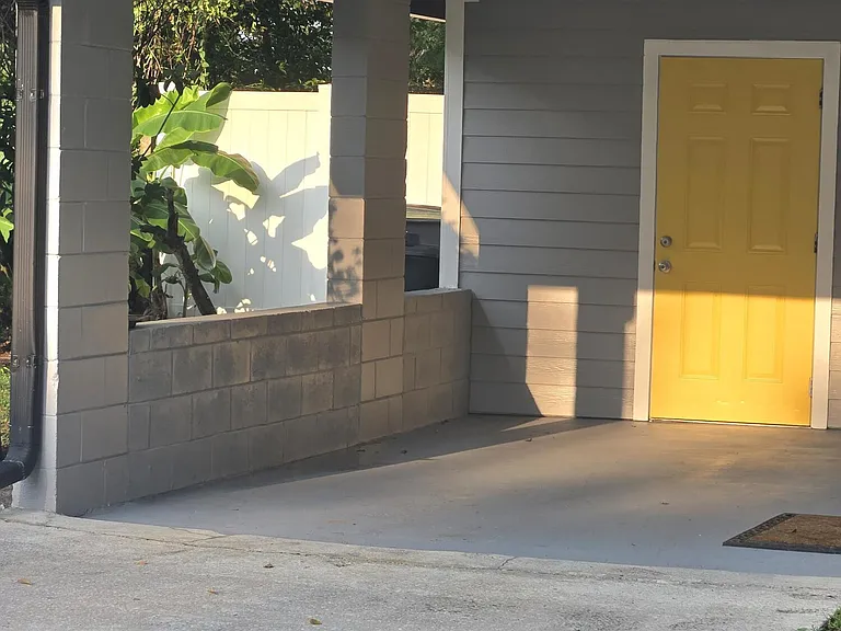 615 Luna Ct — Photo 25