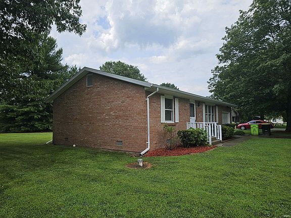 2nd image of 109 Princeton Ln