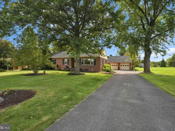 29 Fairfield St, Carlisle, PA 17013