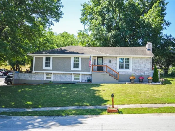 17813 E 25th Ter S, Independence, MO 64057