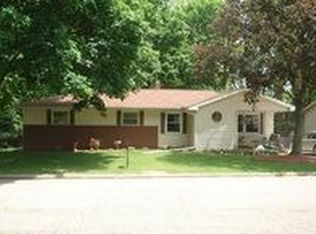 9 Elm St, Hillsdale, MI 49242