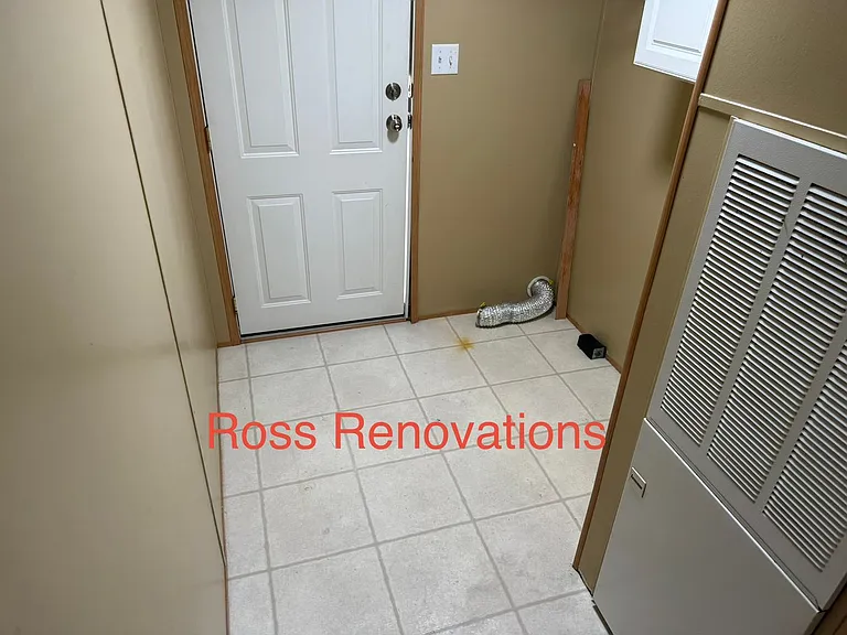 1644 Jenkins Ln — Photo 5