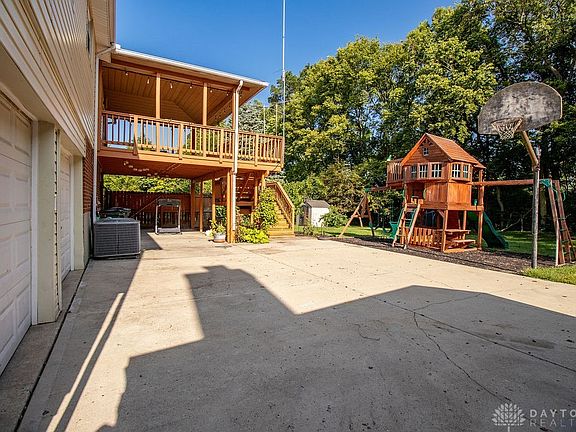 4th image of 3540 Cherryhill Dr