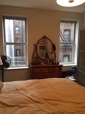 Rented by Space Real Estate | media 10