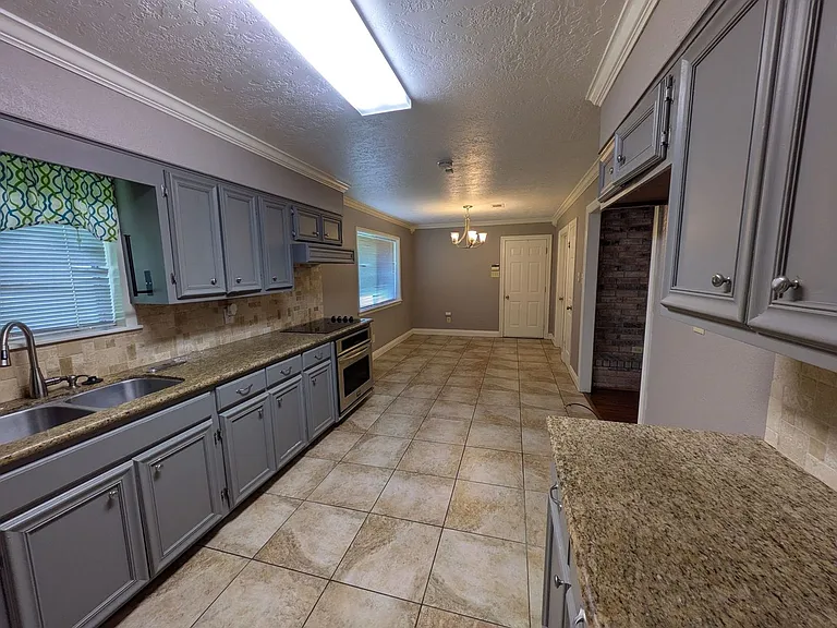 790 Norwood Dr — Photo 12