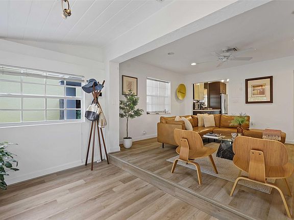 2nd image of 421 SW 12th Court