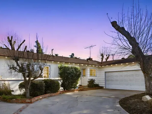 11765 Holmes St, Yucaipa, CA 92399