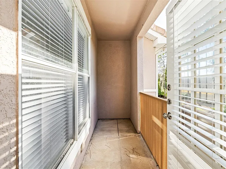 18006 Villa Creek Dr — Photo 31
